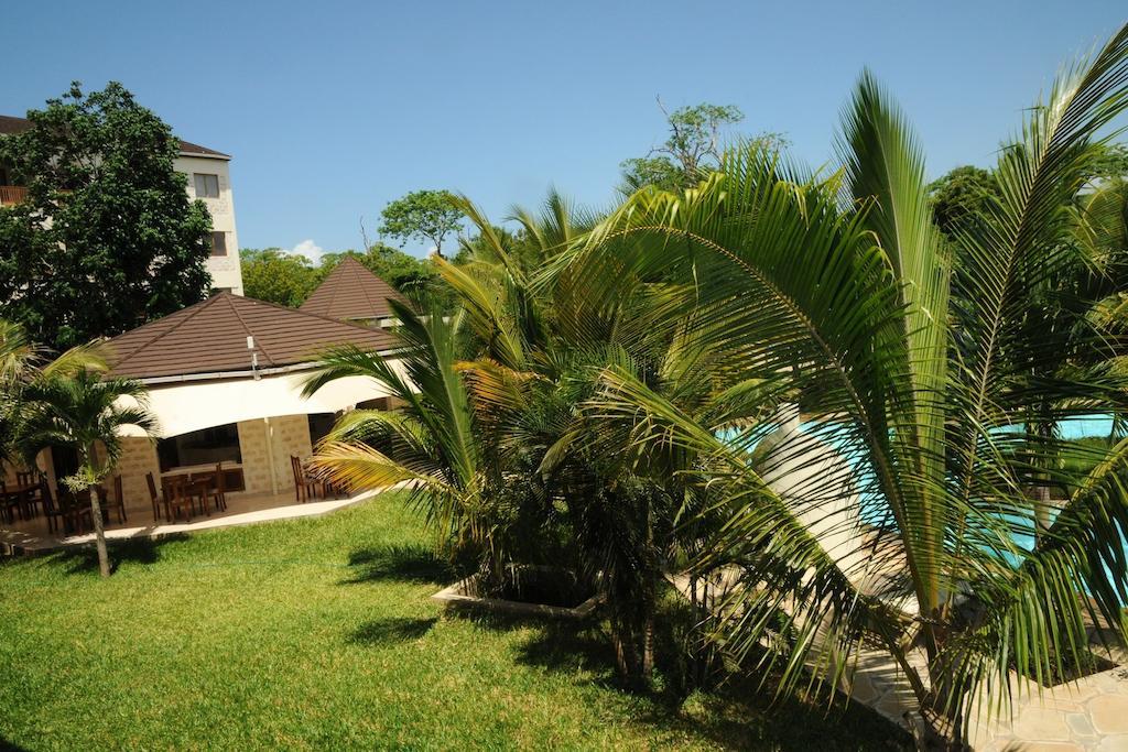 Lotfa Resort Diani Diani Beach Exterior foto